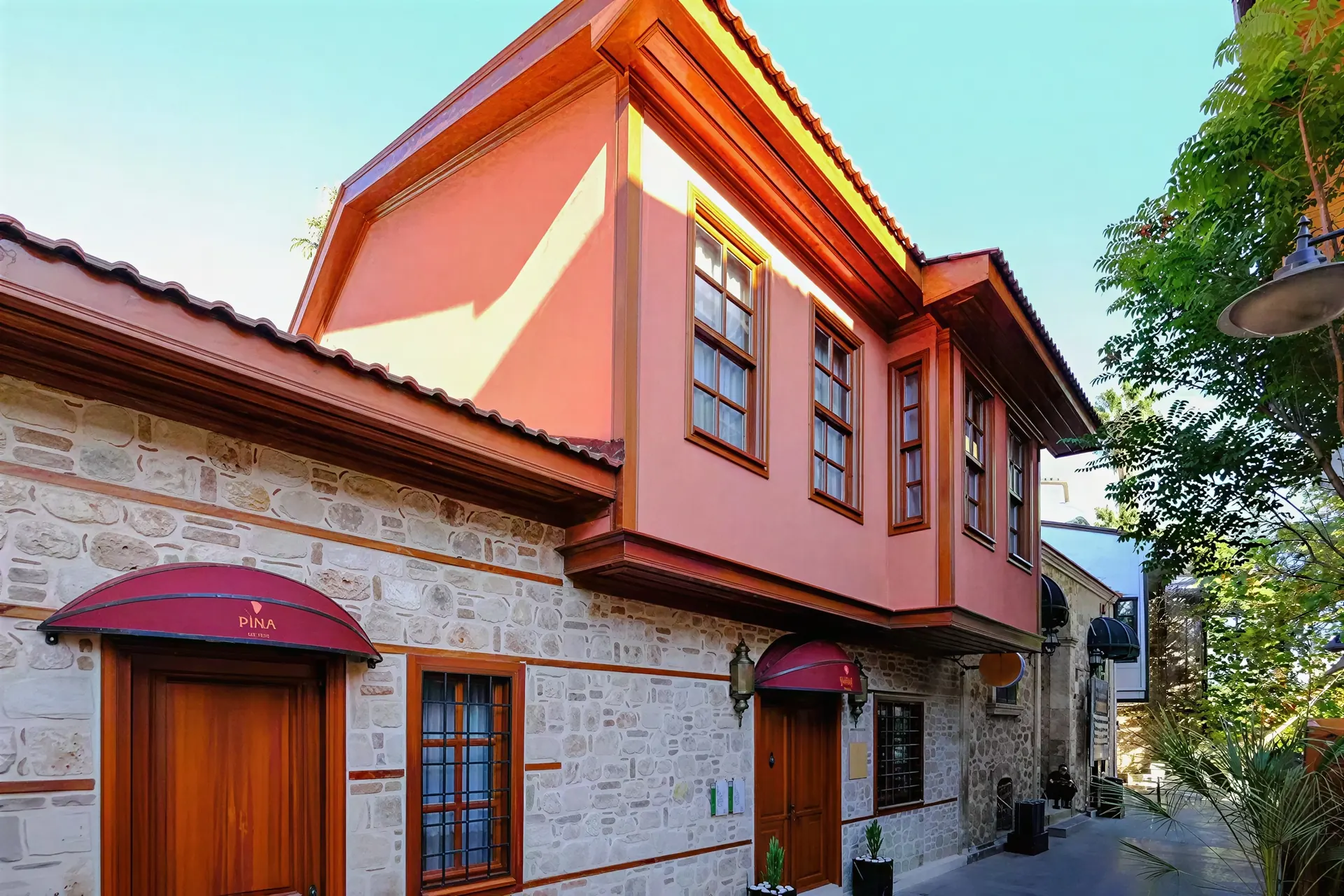 Pina Hotel Oldtown